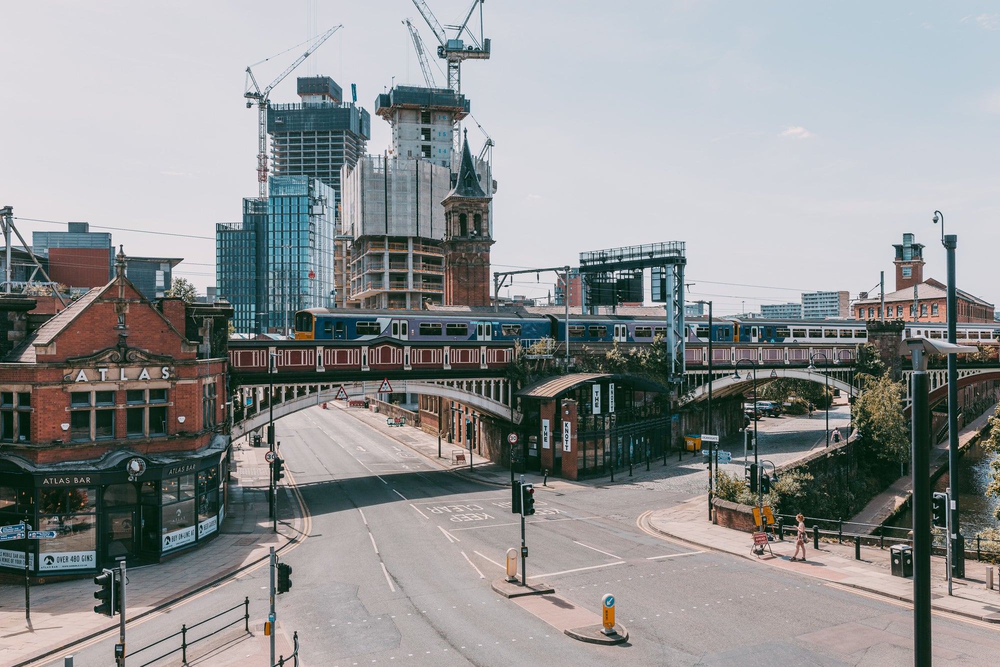 City of Manchester clear skyline, deansgate locks