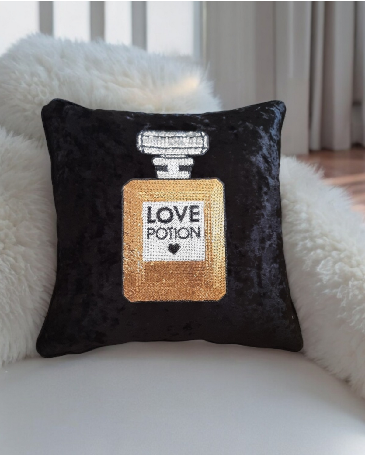 Love Velvet Cushion Cover Love Potion Premium Pillow Heart Cushion For Living Room Heart Pillow For Bedroom Luxury Decorative Cushion Gift